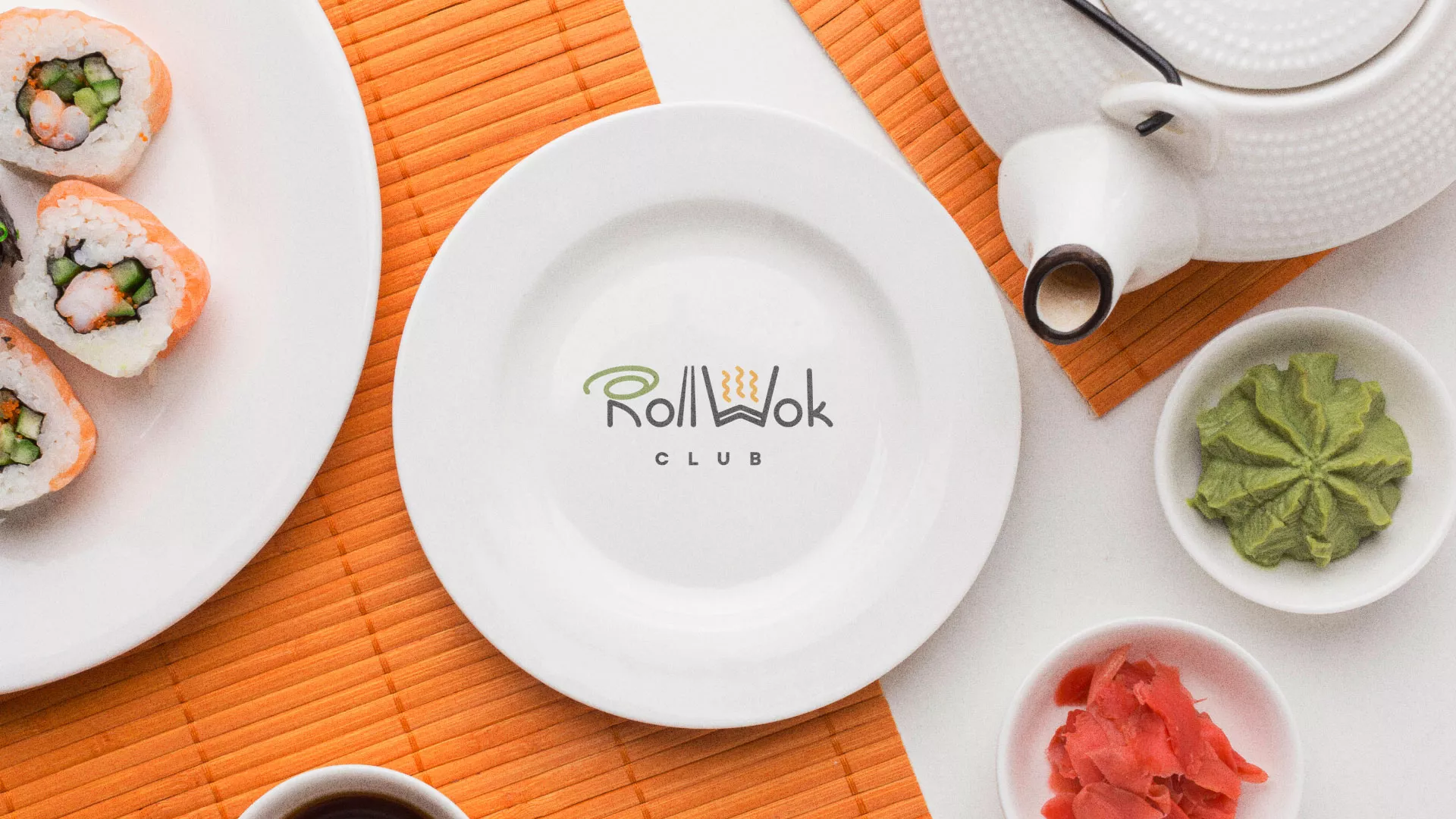 Разработка логотипа и фирменного стиля в Новошахтинске для суши-бара «Roll Wok Club»
